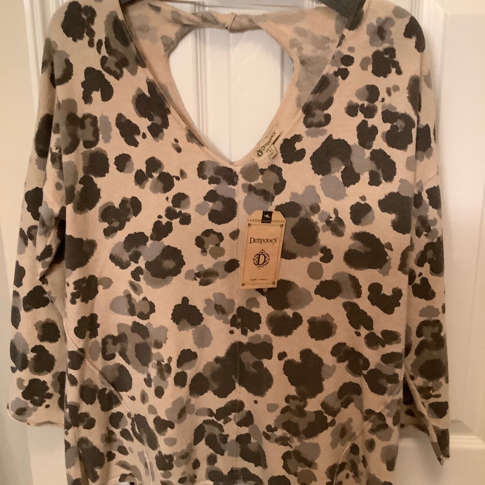Womens xl democracy top
